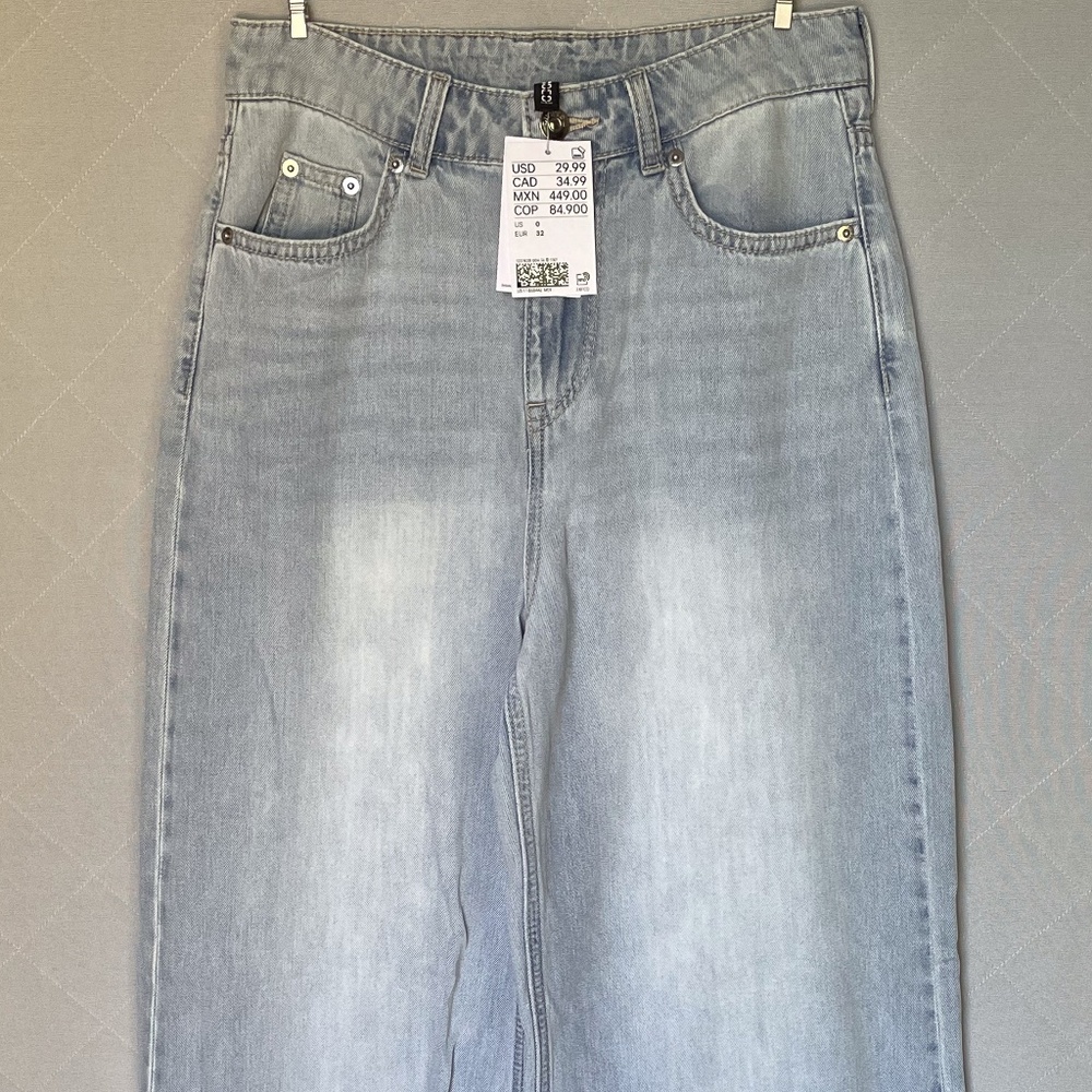 Divided - H&M - Wide Leg Light Weight Denim - Size 0 - NWT